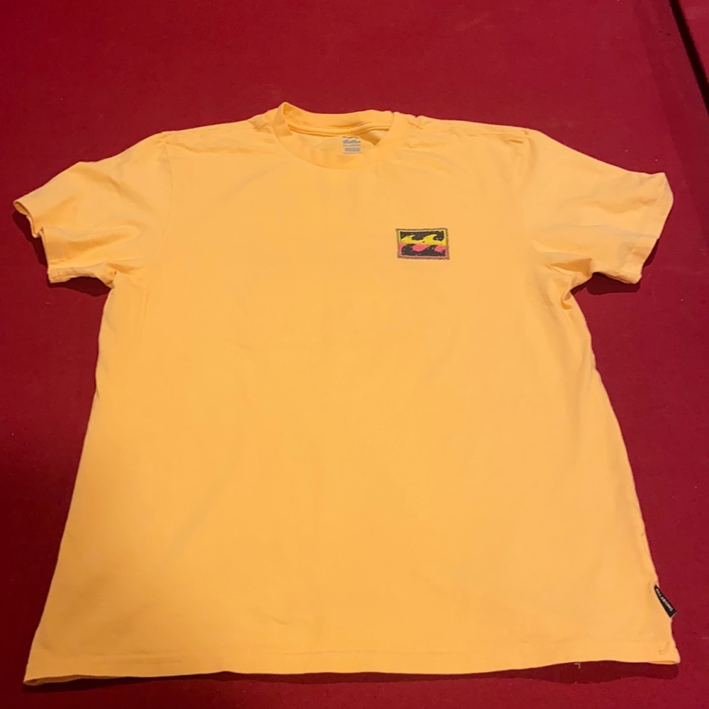 Large Billabong T-shirt